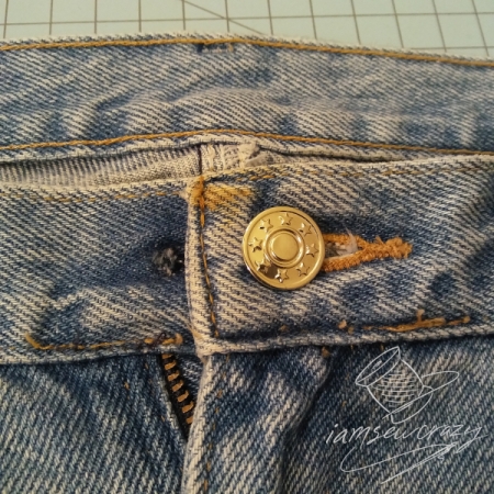 butonul jeans mutat
